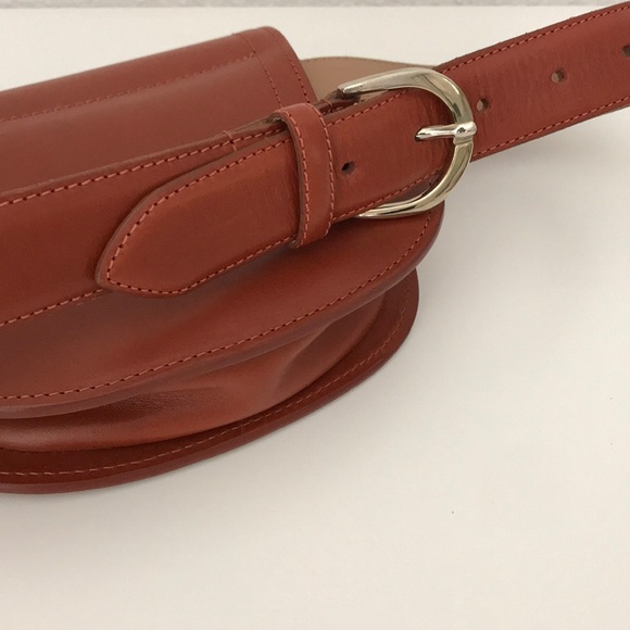 Vanessa Seward Leather Belt Bag - Picture 9 of 9